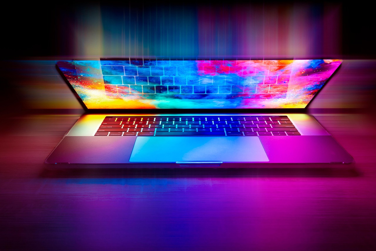 Elektronická licence šetří čas při nákupu softwaru pro domácnost i firmu